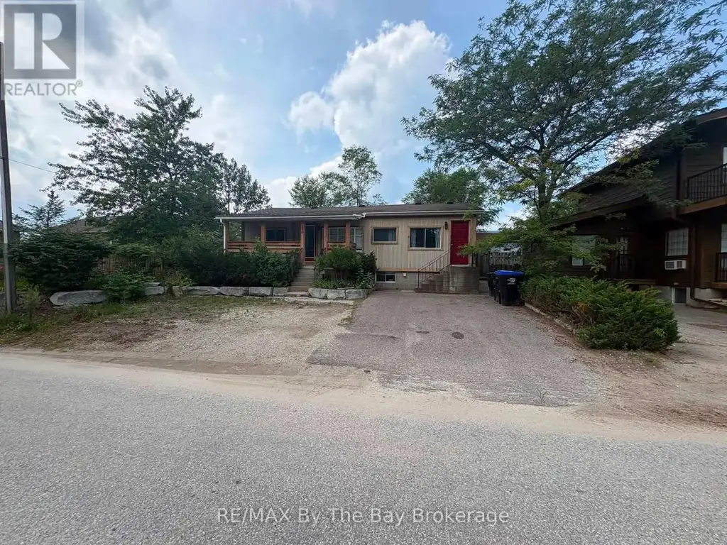 240 Shore Lane, Wasaga Beach